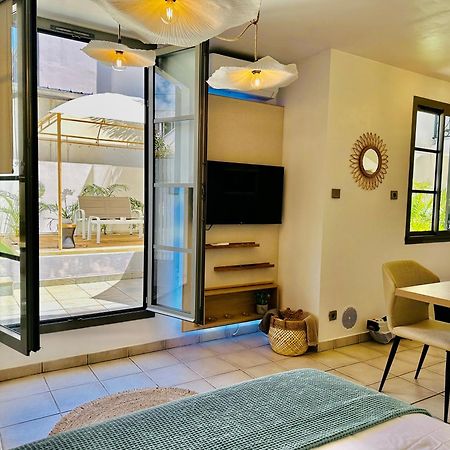 Le Coeur Daisy'L Saint Denis Centre Appartement Buitenkant foto