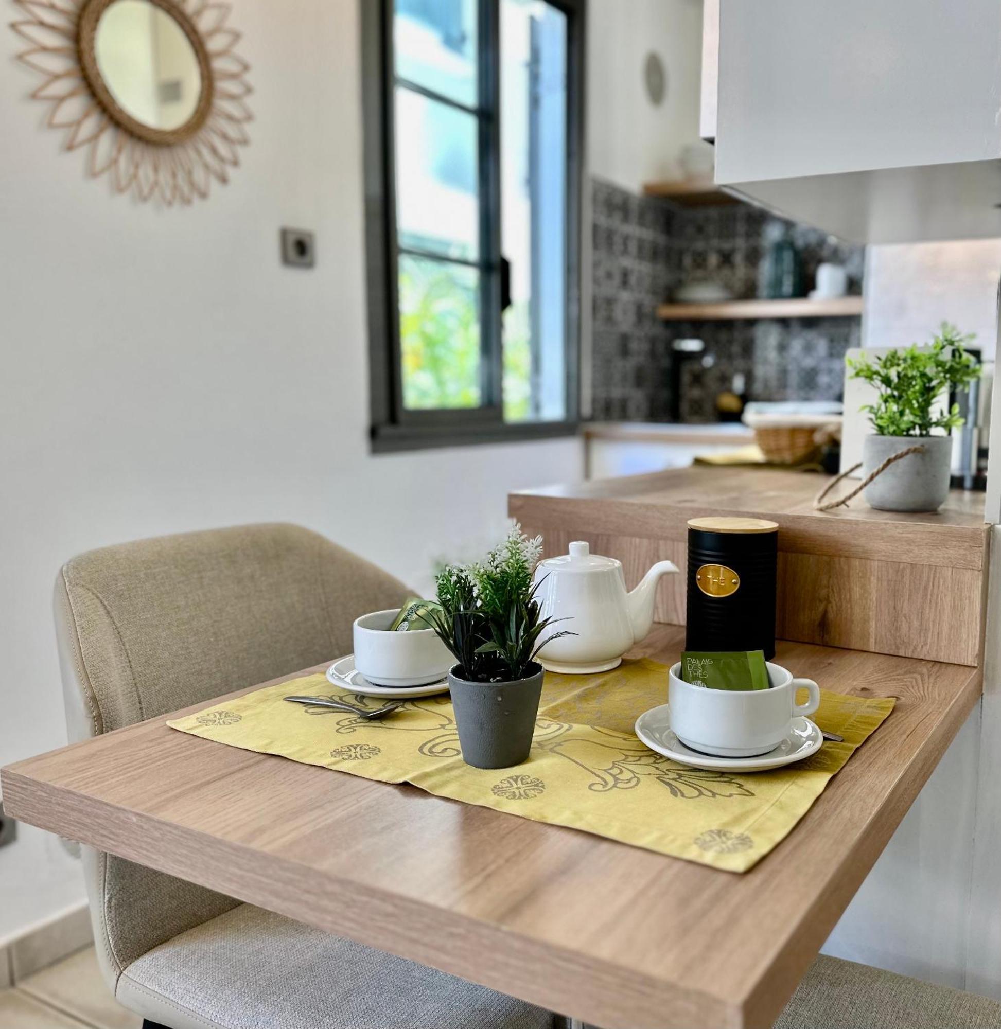 Le Coeur Daisy'L Saint Denis Centre Appartement Buitenkant foto